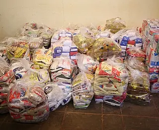 Sindicato distribui 3 toneladas de alimentos arrecadados na Expoagro