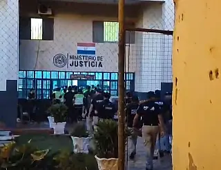 Polícia paraguaia promove extradição de presos brasileiros
