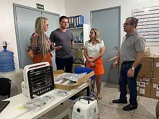 Lia Nogueira atende HV e UPA com entrega de equipamentos