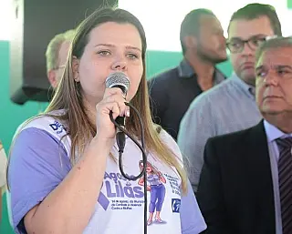 Projeto de Daniela destina 5% de casas populares a mulheres vítimas de violência