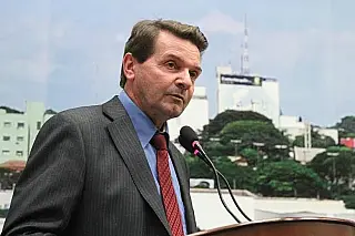 Silas Zanata solicita implantação de casas populares nos distritos