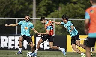 Brasil recebe Paraguai pelas Eliminatórias da Copa