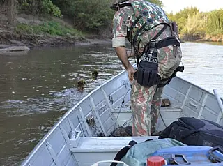 PMA retira petrechos em afluentes do rio Miranda