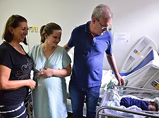 Geraldo comemora maior unidade de atendimento materno-infantil, no HU