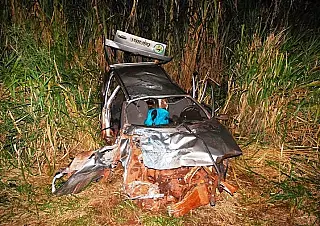 Condutor de Uno morre ao bater de frente com carreta