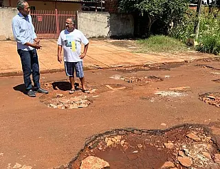 Ishy cobra resposta efetiva do prefeito sobre inundações