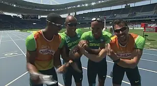 Com recorde paralímpico, Brasil conquista ouro no revezamento 4x100 m