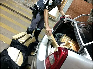 Homens que auxiliavam no transporte de drogas são presos em São Paulo
