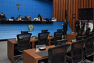 Cinco propostas estão previstas para análise parlamentar nesta terça-feira