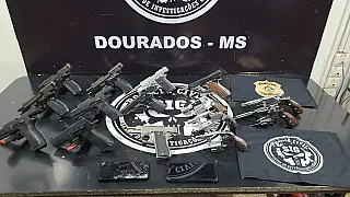 Justiça decreta prisão preventiva de idosa que entregou 15 armas a policiais