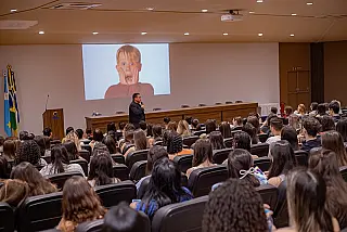 Em Ciclo de Palestras, Odontologia da Unigran destaca prevenção