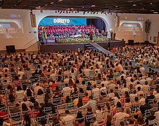 Unigran abre ano com formaturas