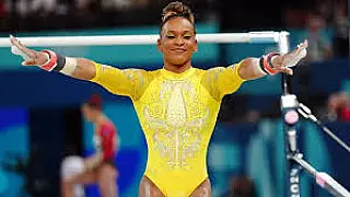 Rebeca Andrade é prata no individual geral na ginástica em Paris