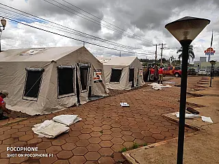 Tendas ajudam na triagem do coronavírus