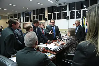 Câmara aprova Projeto de Lei Agosto Lilás e o Programa Maria da Penha vai à Escola
