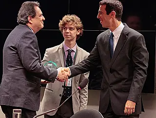 Moka é eleito terceiro melhor parlamentar do Brasil e o primeiro do MS