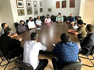 Sergio Nogueira leva segmento evangélico a encontro com novo prefeito