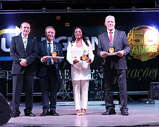 Unigran abre comemorações homenageando egressos