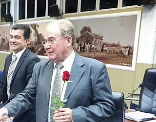 Justiça manda vereadores realizarem eleição, sessão é convocada para às 14 horas