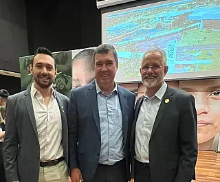 Riedel atende Nogueira e cria novos cursos