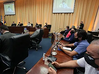 Seminário defende ações políticas para resolver causa dos dependentes químicos