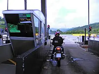 Projeto isenta motociclistas do pagamento de pedágios em rodovias