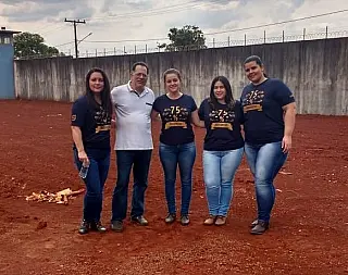 Com apoio da Unigran, Unei ganha campo de futebol suiço