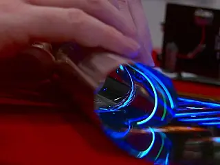 Empresa desenvolve protótipo de tela de TV dobrável