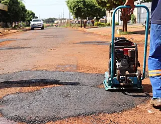 Prefeitura contrata nova empresa para tapa-buracos