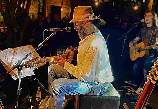 Show de Almir Sater em Dourados deve reunir mais de 10 mil pessoas