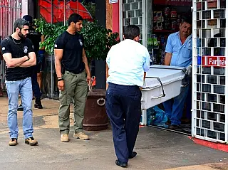 Inconformado com separação, homem se mata na frente da ex