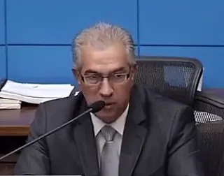 Reinaldo já prepara projeto de demissão voluntária de servidores