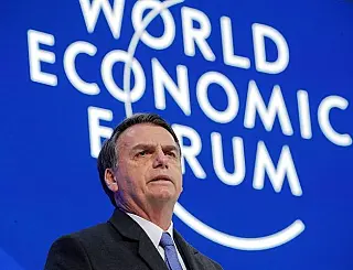 'Curto e objetivo', Bolsonaro diz que quer fazer do Brasil exemplo para o mundo