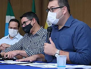 Alan aponta 'irresponsabilidade' de antecessor, anuncia cortes e não descarta auditoria