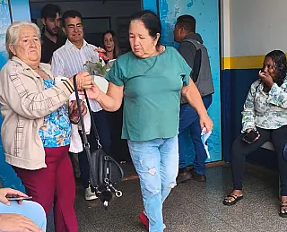 Marçal entrega farmácia na UBS Pq do Lago
