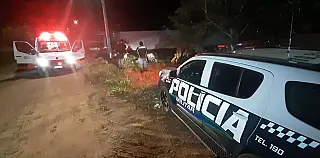 Homem não identificado é encontrado morto em terreno baldio