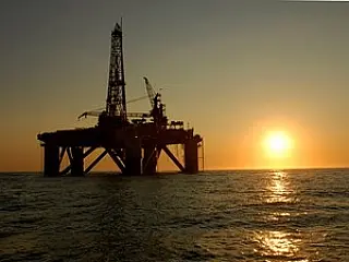 Ibama vistoria suposta mancha de 22 km na Bacia de Campos