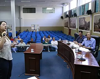 Ishy preside audiência e diz que Saúde deve ser feita com responsabilidade