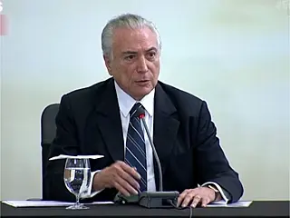 Na tentativa de aprovar reforma da Previdência este ano, Temer se reúne com empresários nesta terça