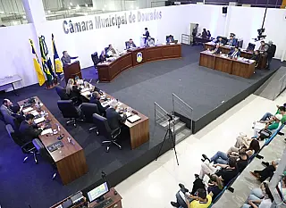 Câmara vota projetos e veto do prefeito  