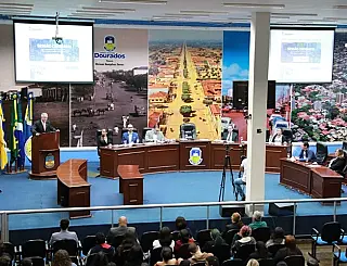 Simpósio desmistifica preconceitos contra a adoção em Dourados