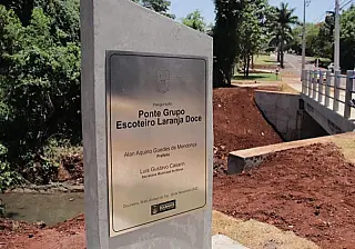 Ponte homenageia grupo escoteiro em Dourados