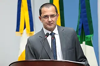 Cirilo Ramão propõe sonorização na rodoviária e internet gratuita em locais públicos