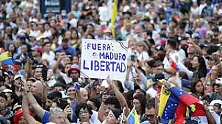 Venezuelanos vão às urnas eleger novo presidente
