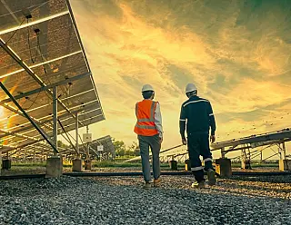Reinaldo regulamenta o uso da energia renovável