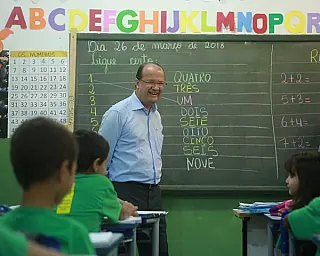 Barbosinha contempla escolas com R$ 160 mil de emendas em Dourados