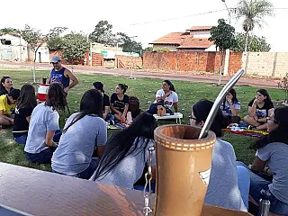 Medicina da UFGD leva roda de tereré à Unidade de Saúde
