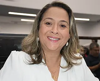 Projeto de Lia Nogueira que obriga acompanhamento é aprovado