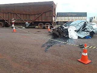 Dois morrem em acidente envolvendo carreta e automovel entre Rio Brilhante e Nova Alvorada