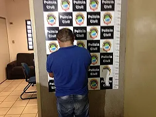 Homem a caminho da fronteira é preso com carro roubado em Goiás